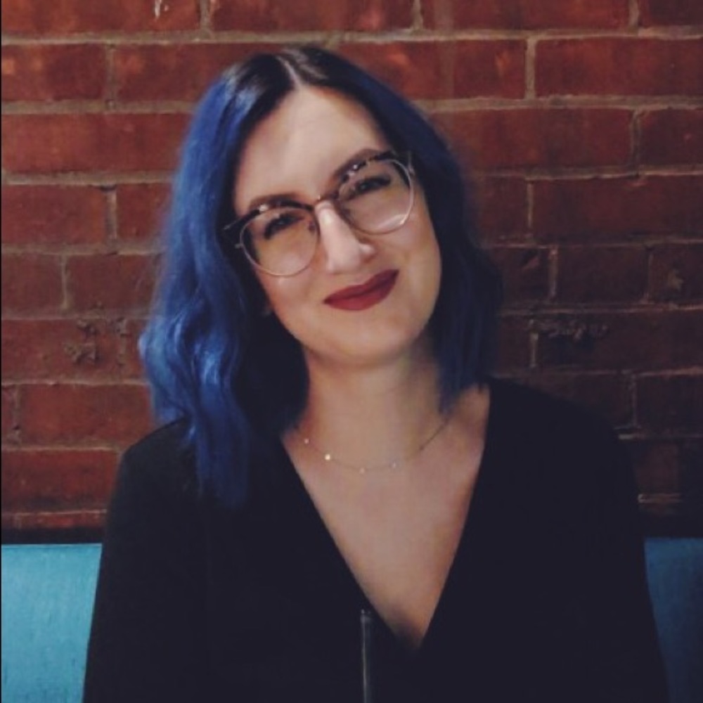 Meet your Posher, Julia